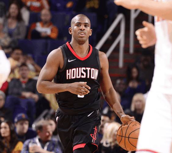 唐斯半场表现抢眼，7中4贡献10分9板（唐斯半场火力十足，7投4中砍下10分9篮板）