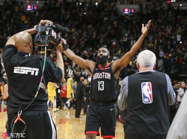 铜梁龙&广州豹角逐最后一个冲超名额，你认为谁将获得入场劵？（冲超末班车之战：铜梁龙与广州豹谁能抢到最后一张门票？）