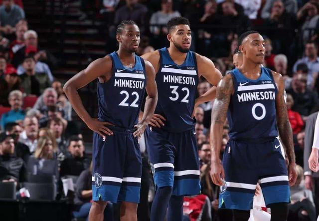 热苏斯：C罗明天会出战亚冠，我们28天没比赛需要恢复状态（热苏斯：C罗明日将出战亚冠，球队已歇28天需找回状态）