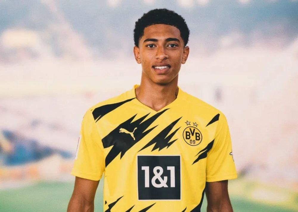 什琴斯尼因肠胃炎缺阵，巴塞罗那迎战奥萨苏纳冲击七连胜（什琴斯尼因胃肠炎缺席，巴塞罗那对阵奥萨苏纳力争七连胜）