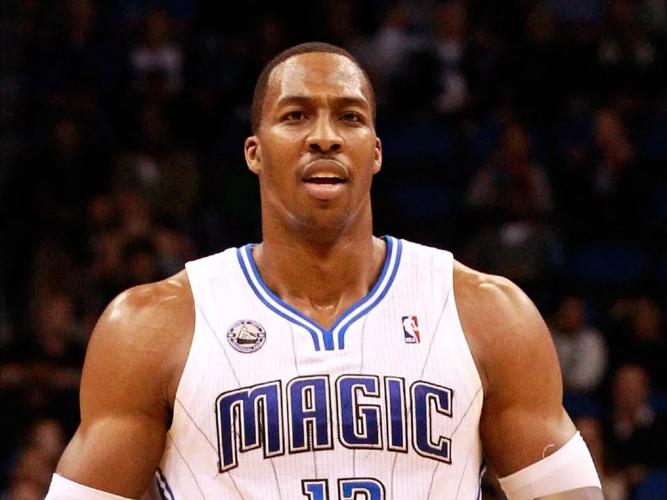 叒没传球，萨拉赫无视维尔茨要球选择补射，结果被封堵（又不传！萨拉赫无视维尔茨要球强行补射，仍被封堵）