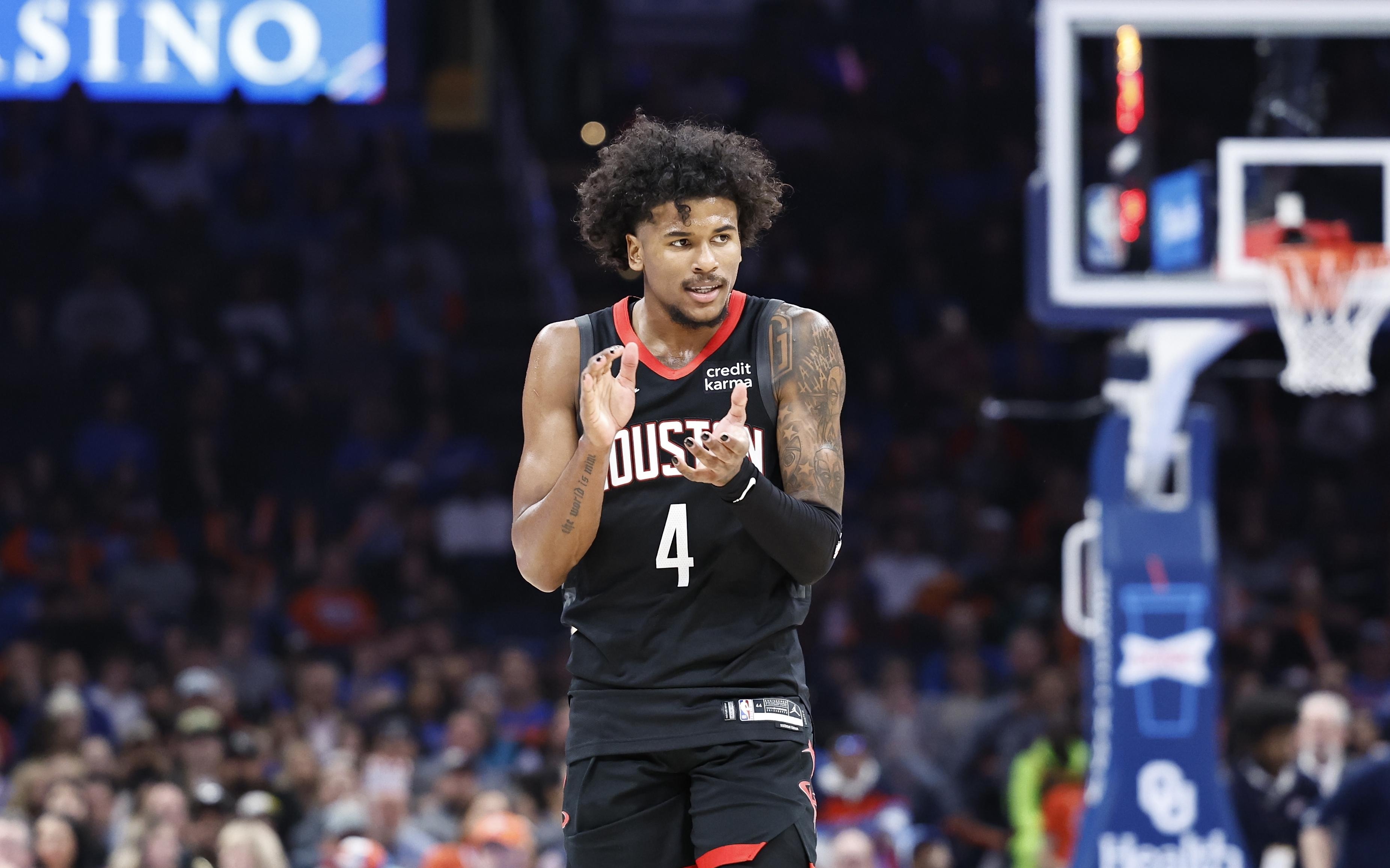 热那亚2-1逆转维罗纳，托斯比建功，洛伦佐-科隆博破门（热那亚2-1逆转击败维罗纳：托斯比制胜，洛伦佐-科隆博进球）