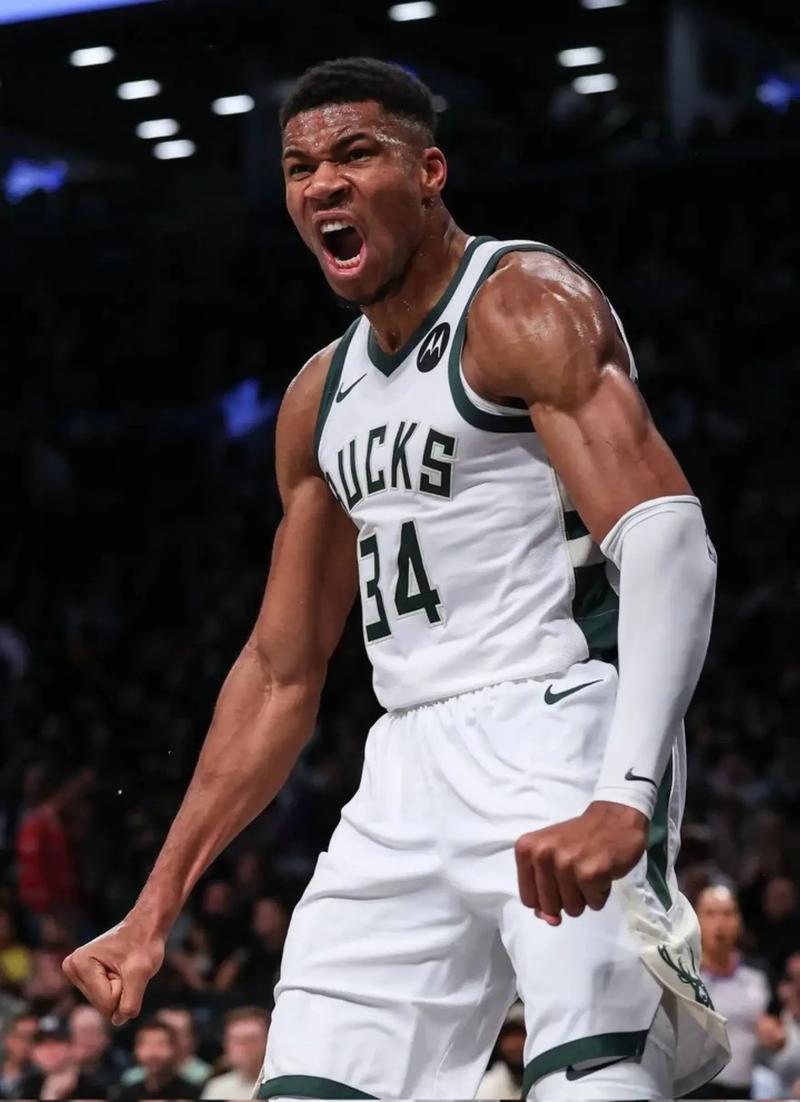 阿莱格里：现在的成绩并不是惊喜；迈尼昂是世界前三门将之一（阿莱格里：当前战绩并非意外，迈尼昂位列世界前三门将）