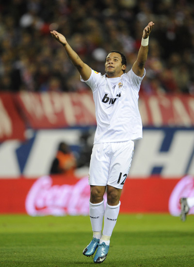 镜报：利物浦持续阵容大清洗，三位青训小将可能离队（镜报：利物浦继续重组阵容，三名青训小将或将离队）