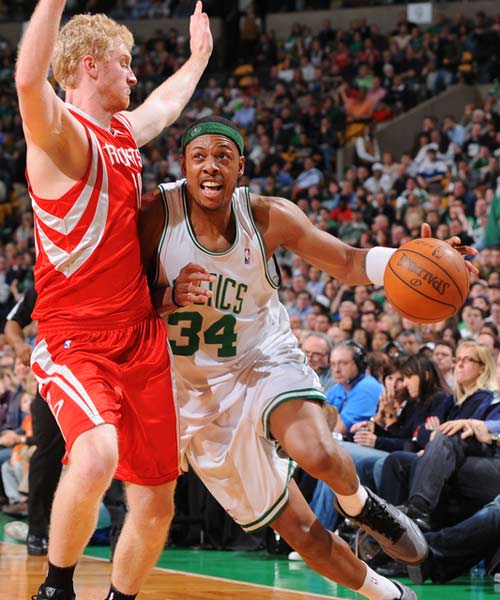 世界杯再添超级黑马晋级（世界杯再现超级黑马突围晋级）