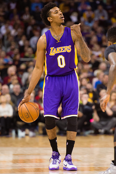 热苏斯：C罗明天会出战亚冠，我们28天没比赛需要恢复状态（热苏斯：C罗明日将出战亚冠，球队已歇28天需找回状态）