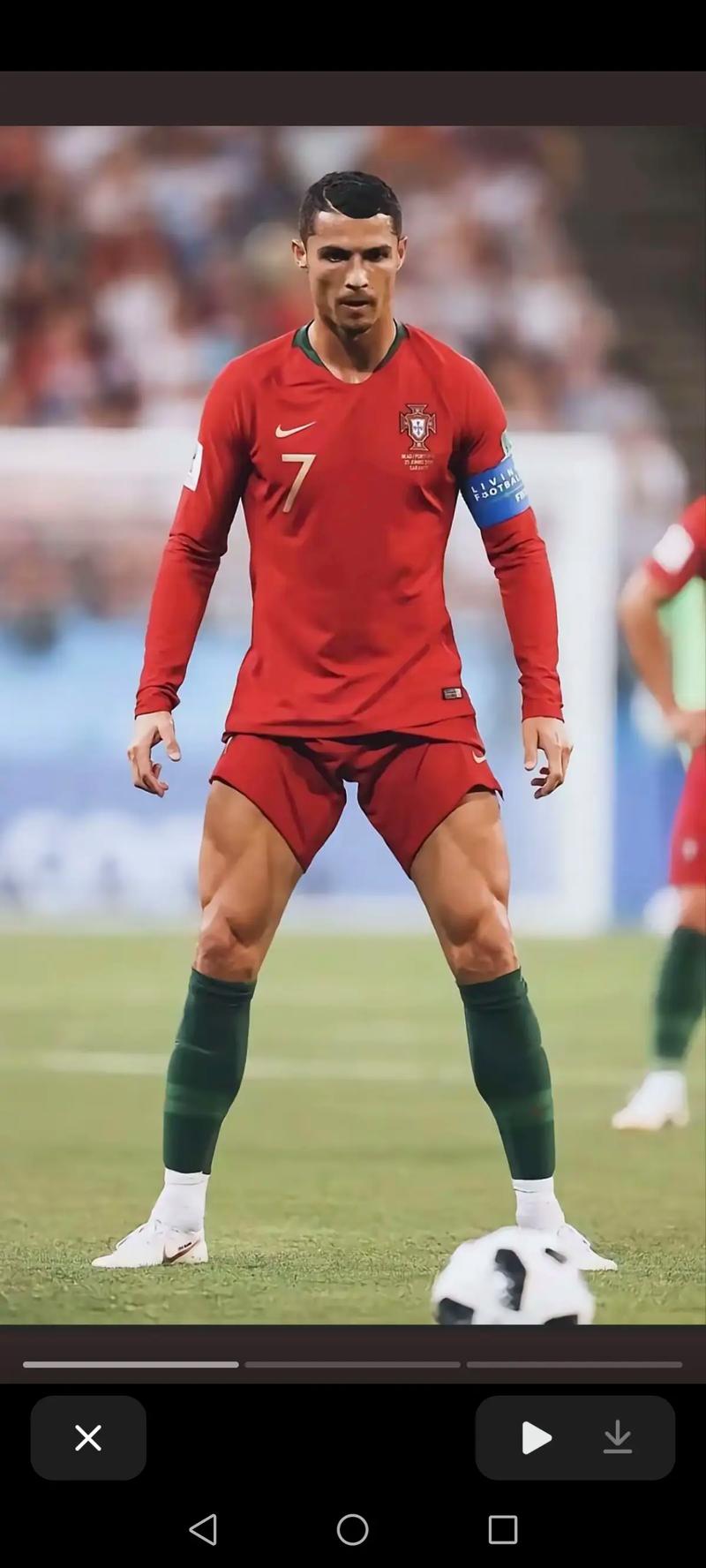 南通发布：苏超南通队载誉而归，3000多名球迷迎接城市英雄（南通发布：苏超南通队凯旋，三千余球迷迎接城市英雄）