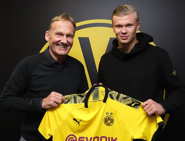 TA：一英超俱乐部高管因涉嫌非近期性犯罪接受调查（TA：英超一俱乐部高层因涉非近期性犯罪正接受调查）